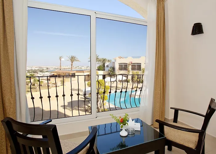 Royal Naama Bay Resort 3*